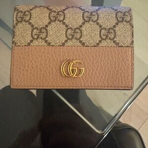 Gucci Tan and Gold GG wallet